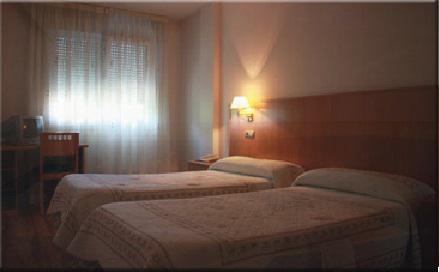 Hostal Rio Selmo Ponferrada Habitación foto